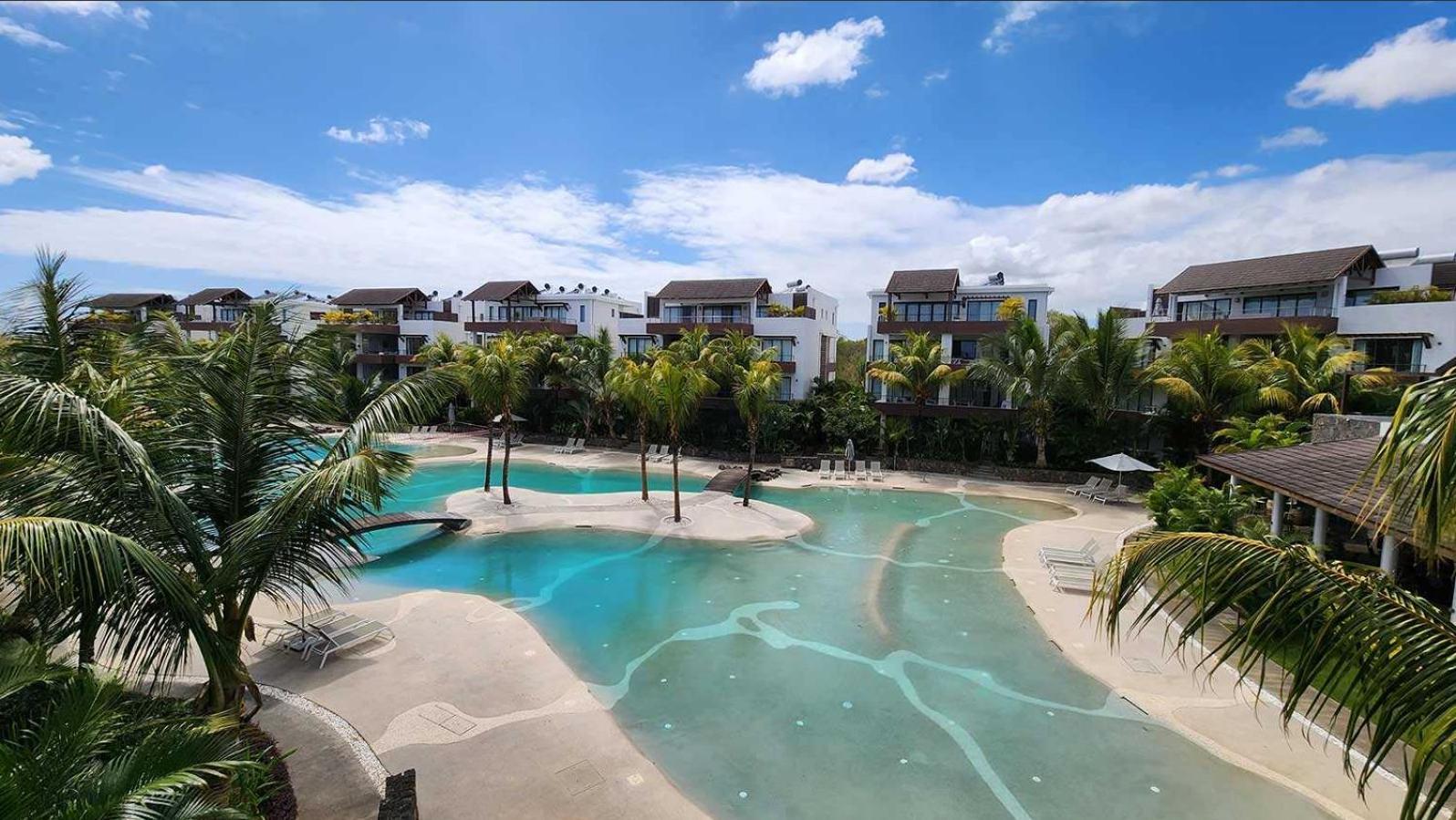 Appartement Le Dauphin Du Lagon Bleu - Plages De Mont Choisy Et De Trou Aux Biches Grand Baie Bagian luar foto